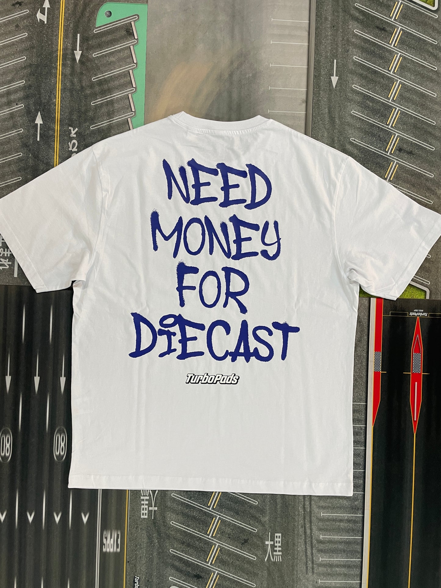Need money for diecast m manga corta Blanca