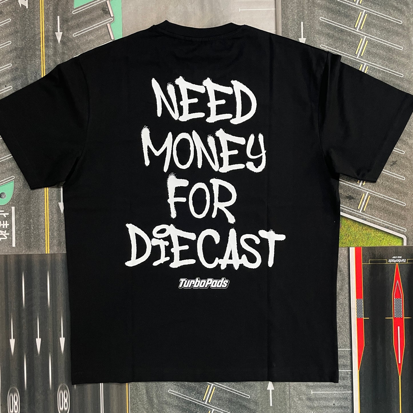 Need money for diecast m manga corta negra