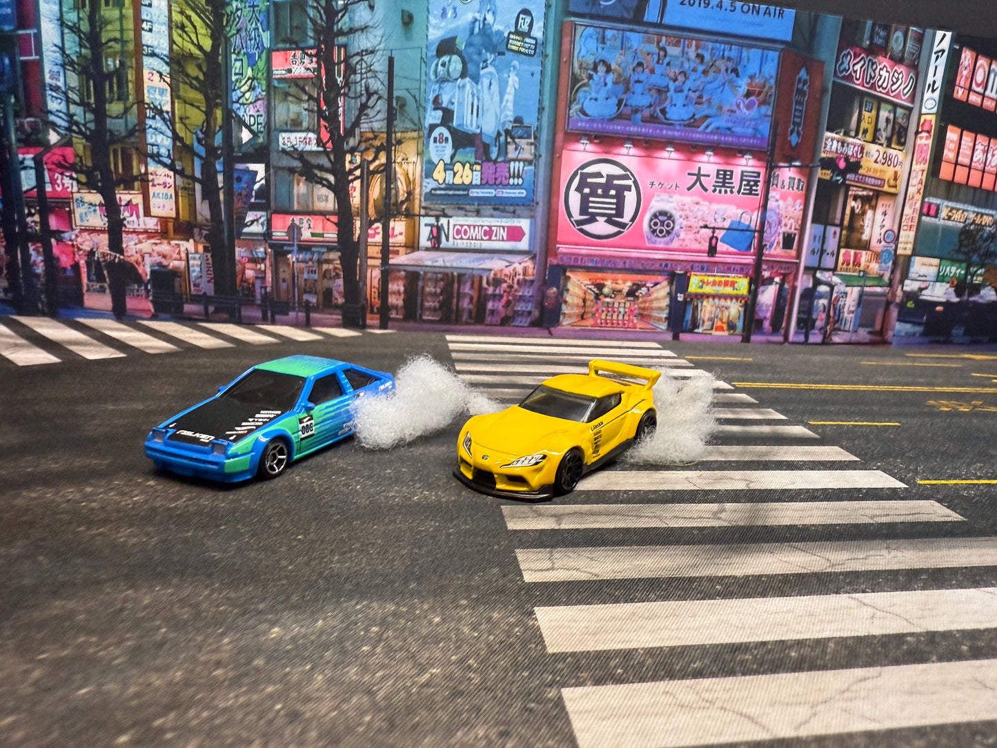 Akihabara Background 70 x 17,5cm diecast