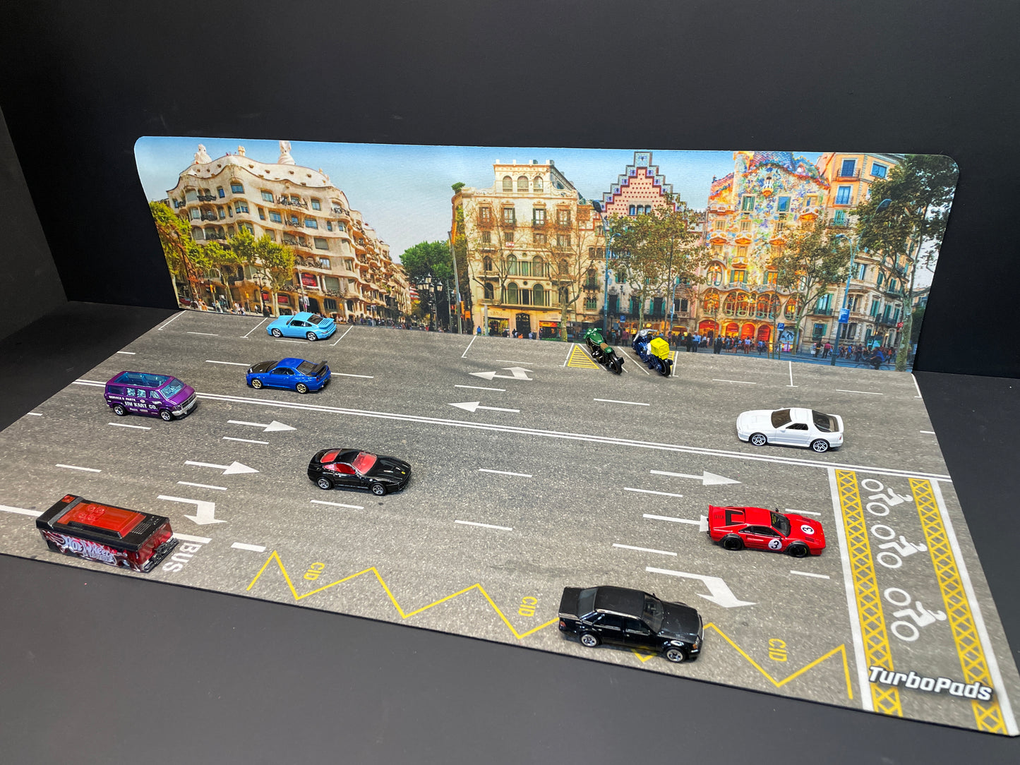Barcelona Background 70 x 17,5cm diecast