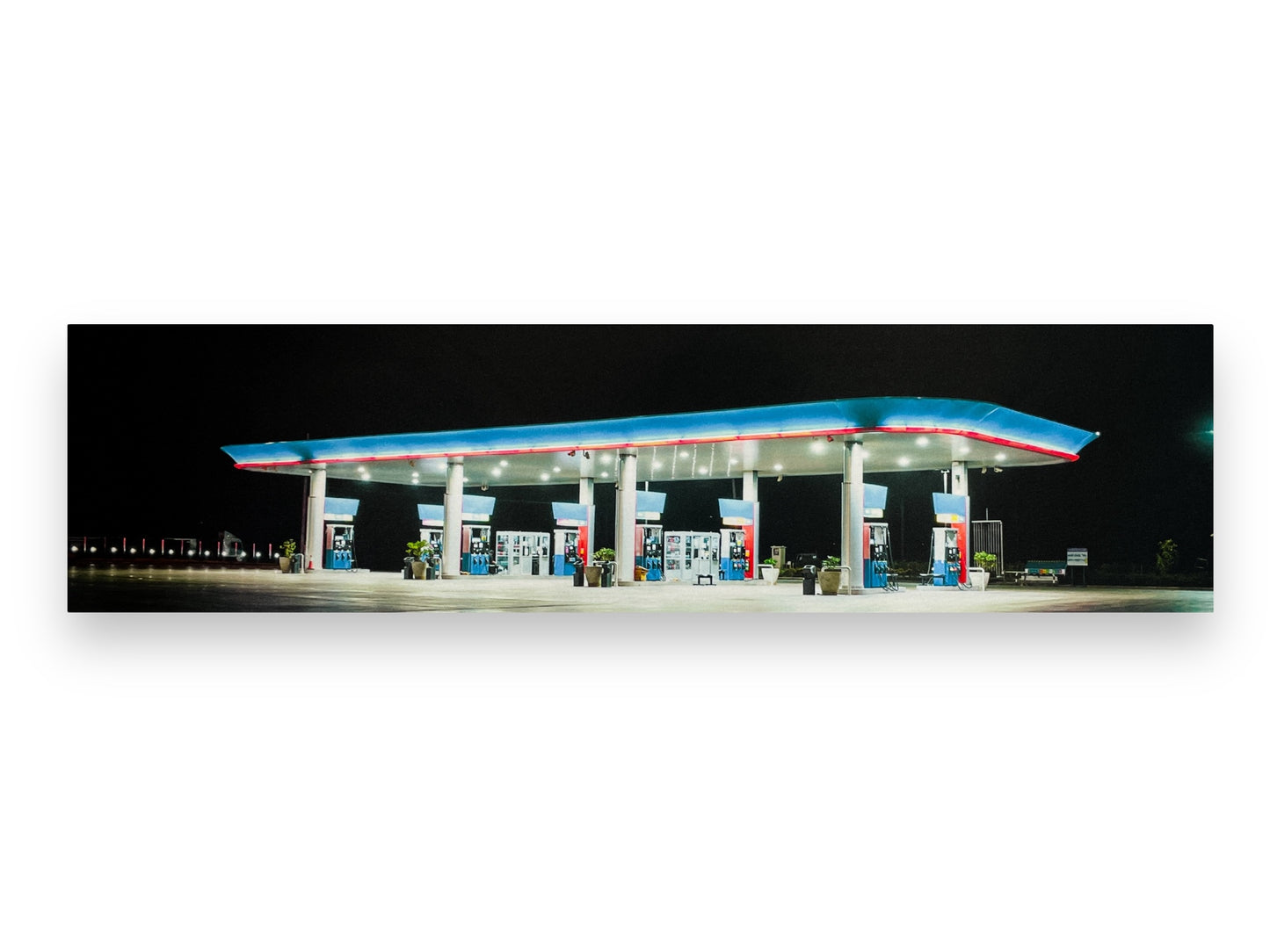 Gas Station Night Background 70 x 17,5cm diecast matt diorama